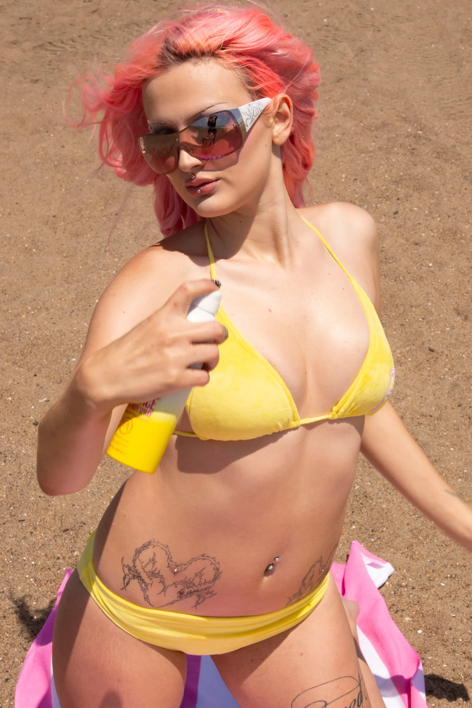 So 2000s Kini Top - Image 3